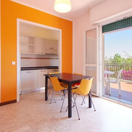 Casa Borgo 2 * פייטרה ליגורה