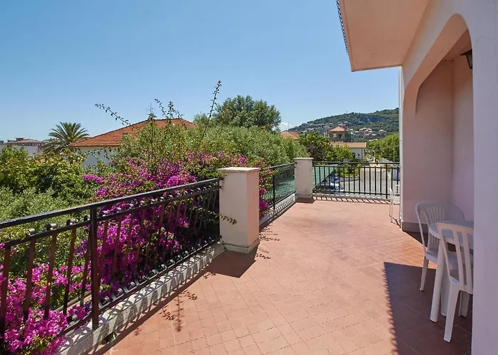 Casa Borgo 2