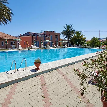 Casa Borgo 2 *