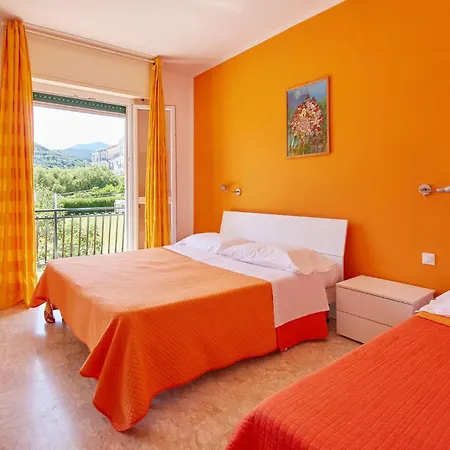 Appartamento Casa Borgo 2 *